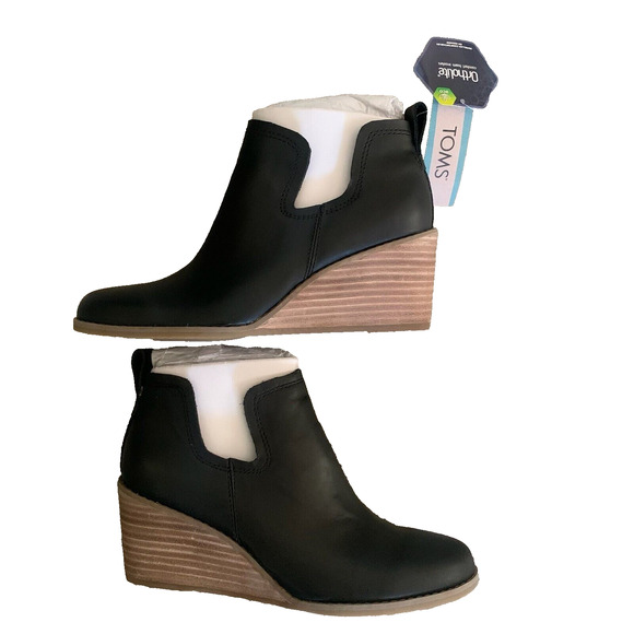 NWT TOMS WOMEN'S KALLIE BLACK LEATHER WEDGE BOOTS SIZE 6.5 - Picture 1 of 13